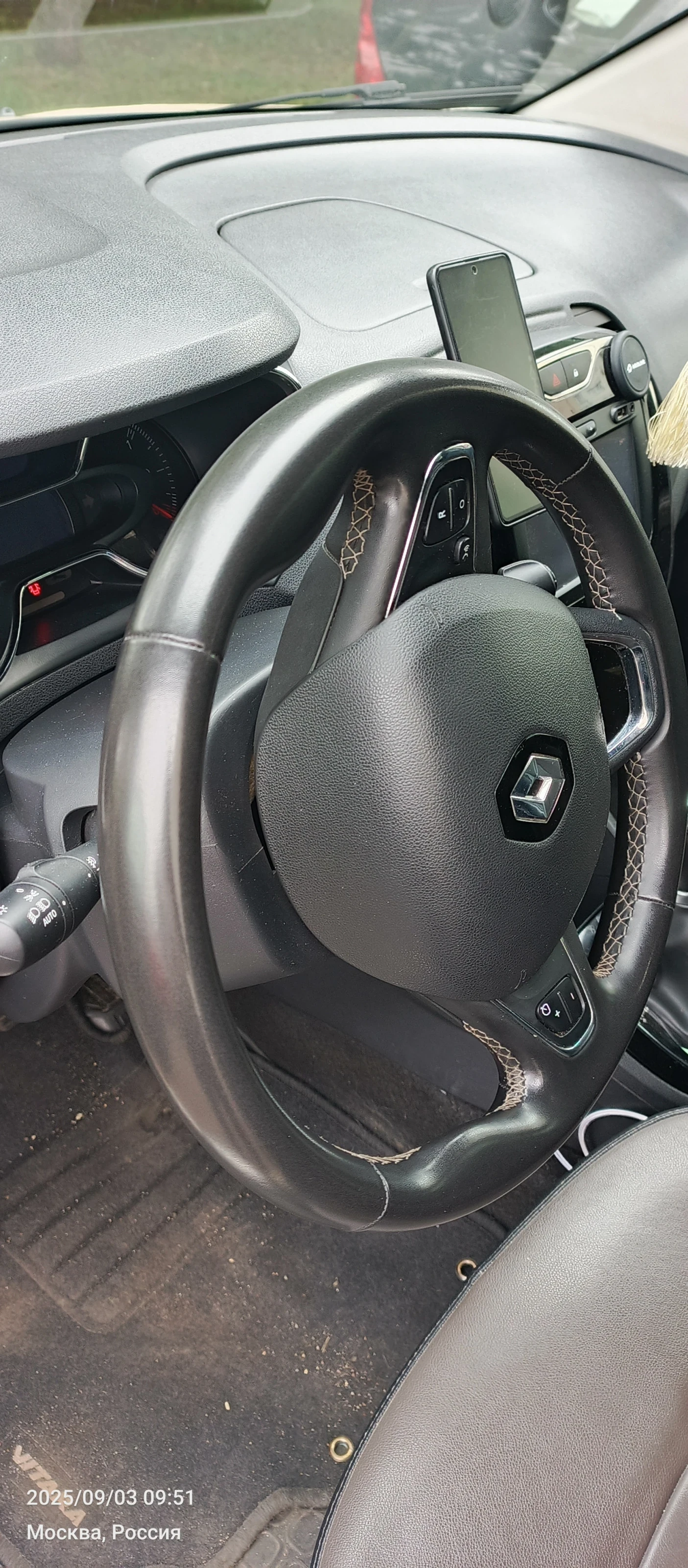 Renault Kaptur, 2017г, полный привод, автомат