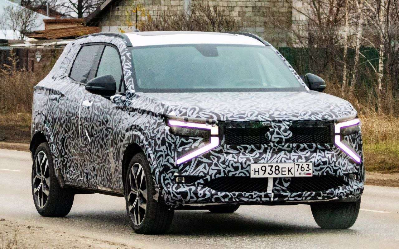 Прототипы будущего кроссовера Lada Azimut продолжают появляться на шпионских фото.