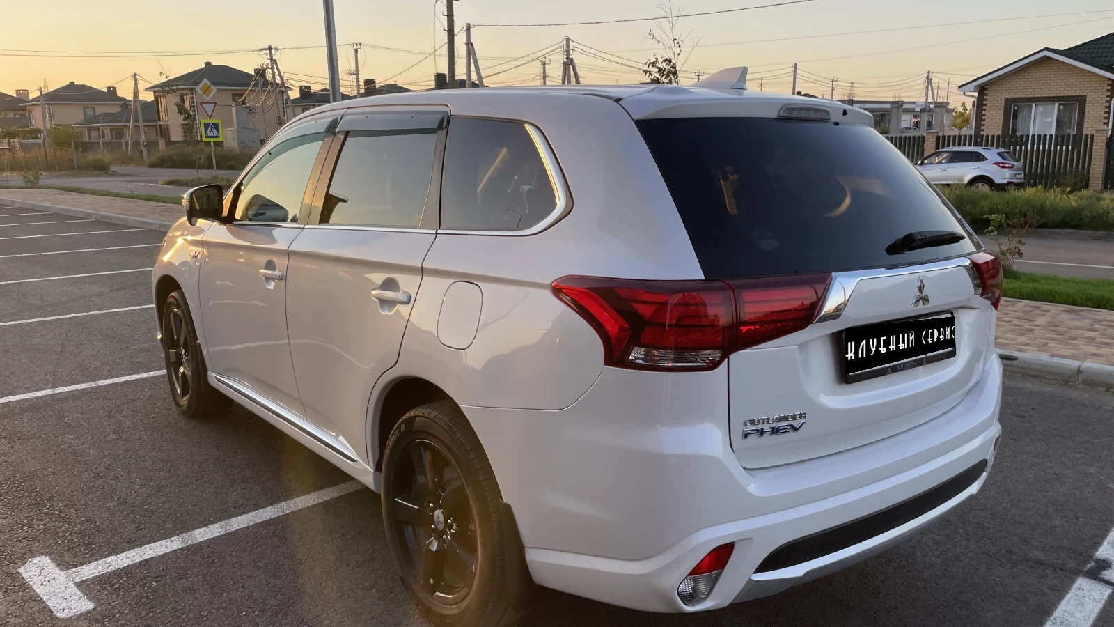 Mitsubishi Outlander, 2018г, полный привод, автомат