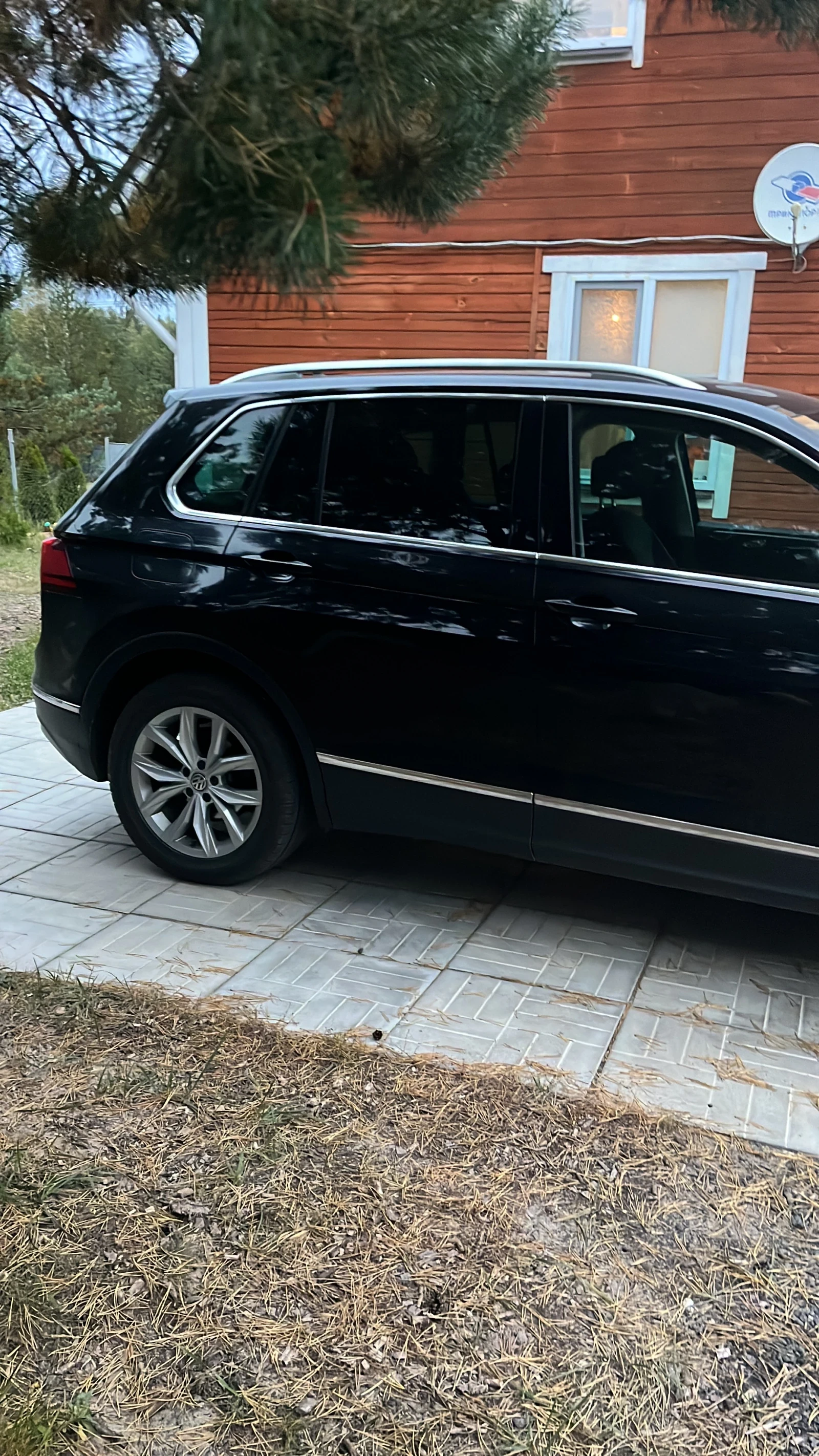 Volkswagen Tiguan, 2017г, полный привод, робот