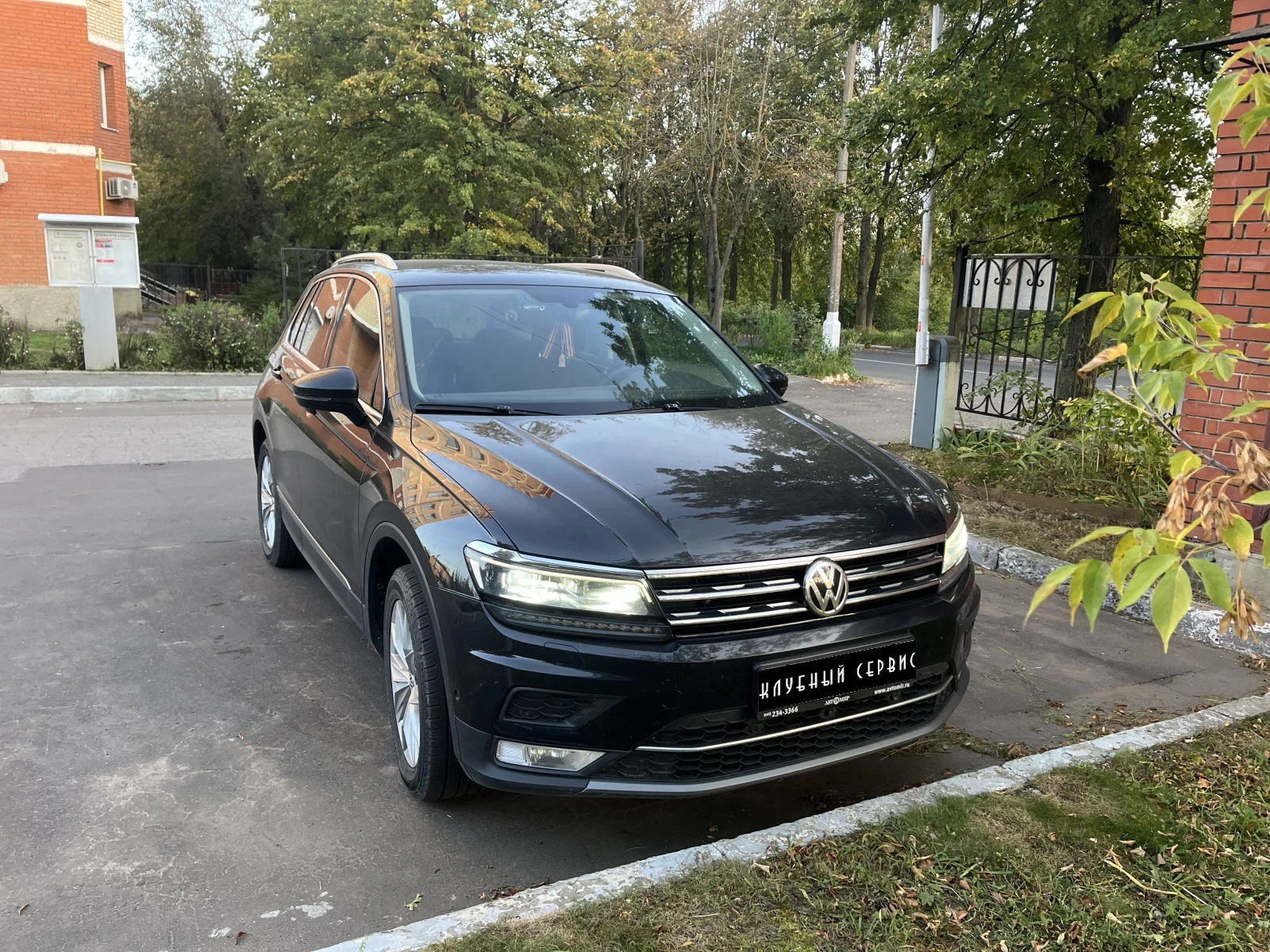 Volkswagen Tiguan, 2017г, полный привод, робот