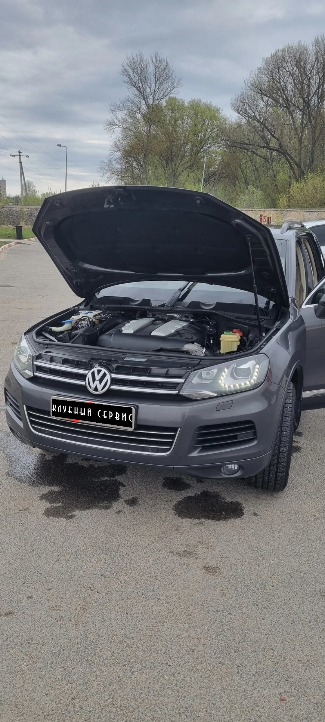 Volkswagen Touareg, 2011г, полный привод, автомат