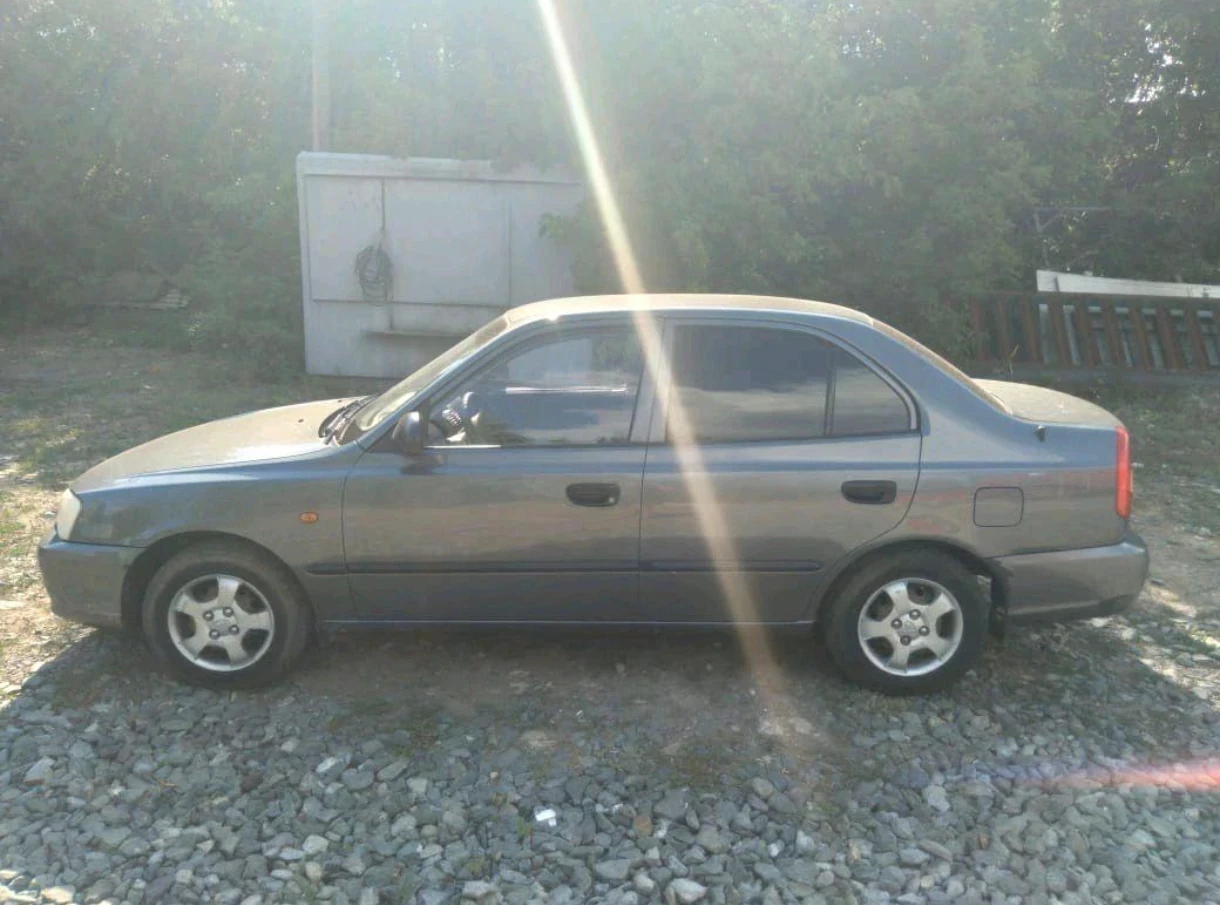 Hyundai Accent, 2005г, передний привод, механика