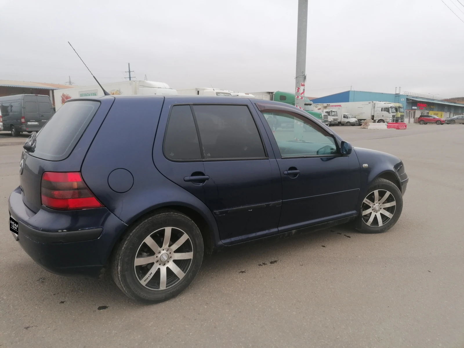 Volkswagen Golf, 2001г, передний привод, механика