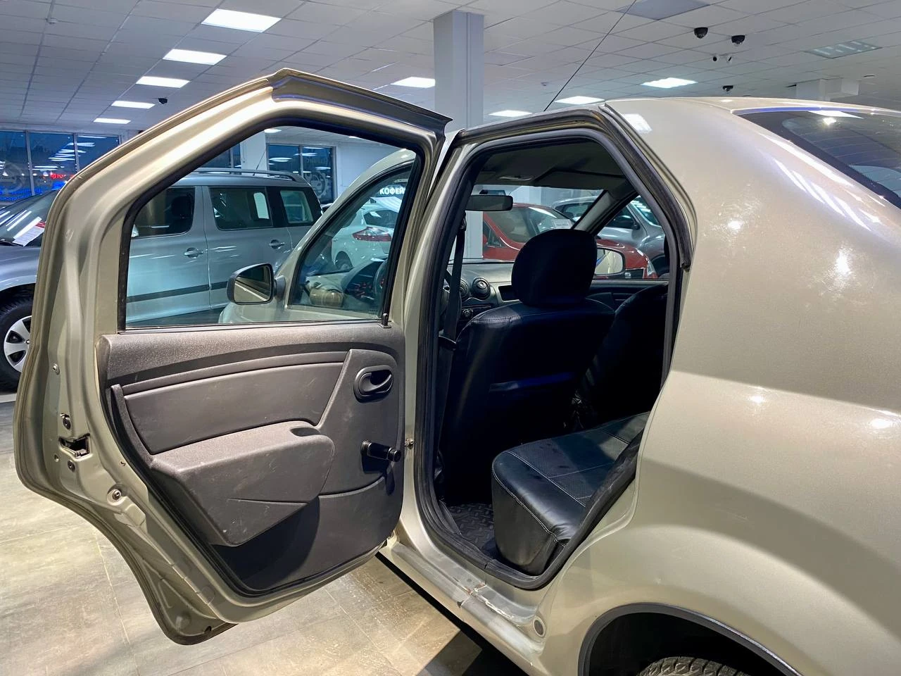 Renault Logan, 2013г, передний привод, механика