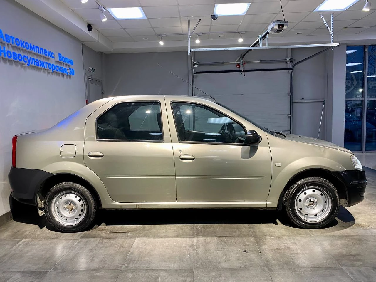 Renault Logan, 2013г, передний привод, механика