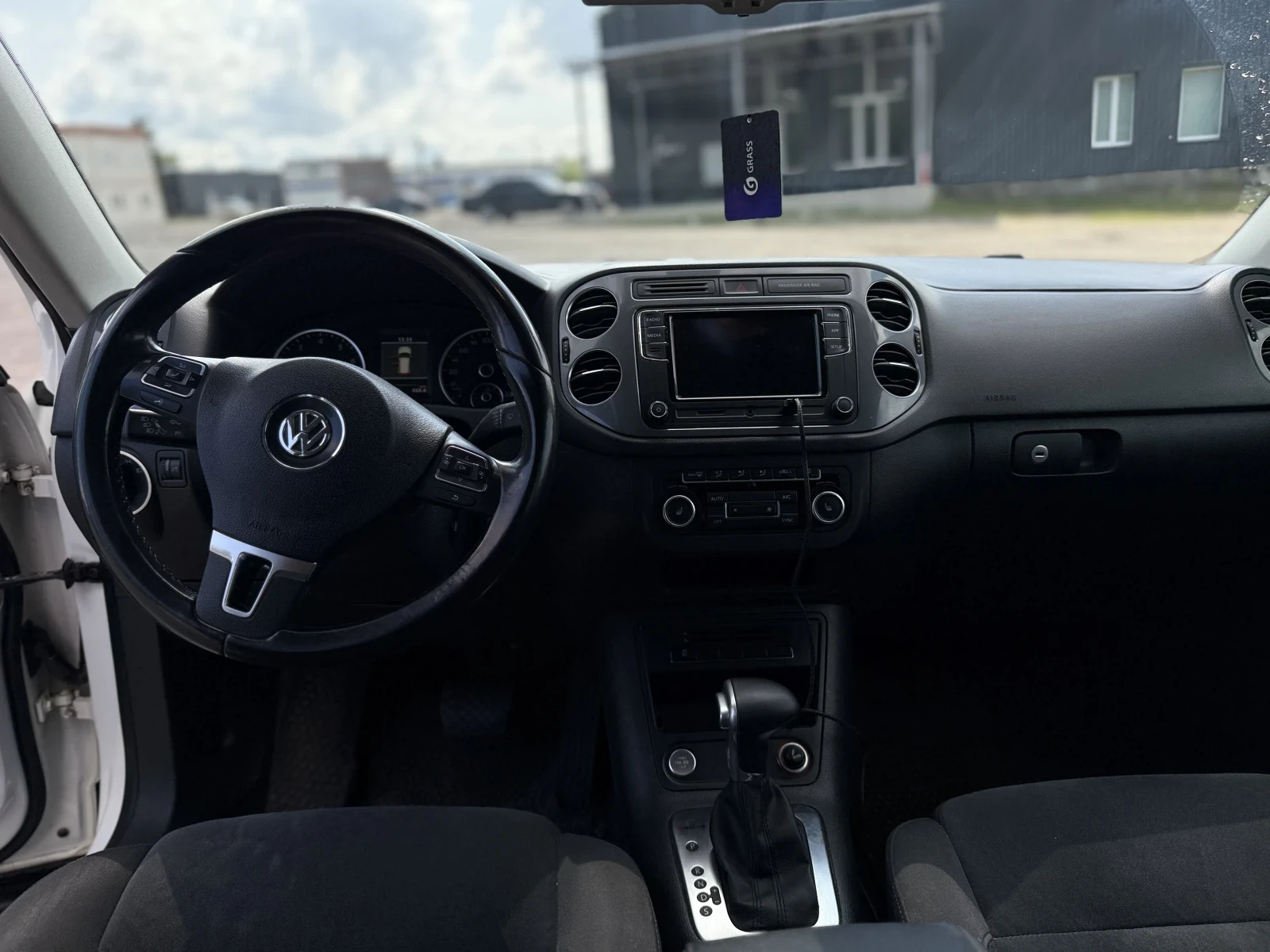 Volkswagen Tiguan, 2012г, полный привод, автомат