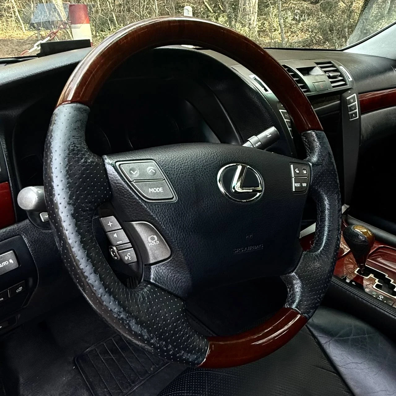 Lexus LS, 2007г, задний привод, автомат