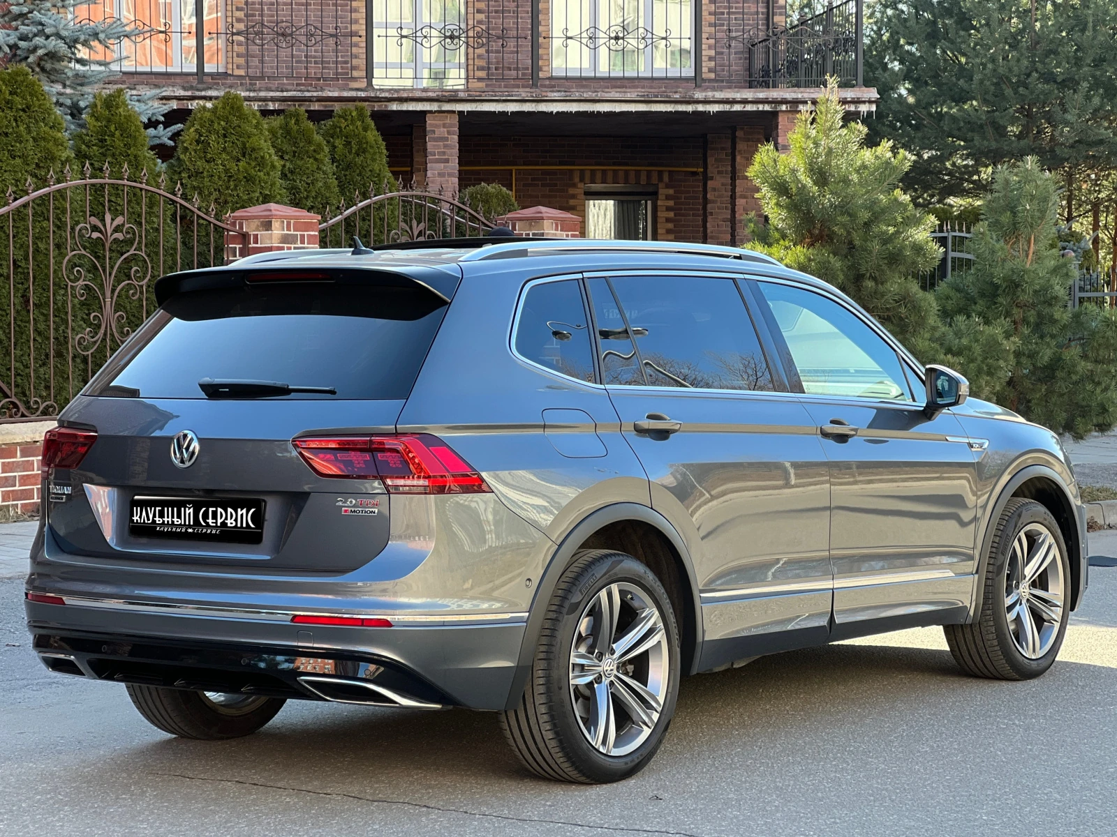 Volkswagen Tiguan, 2019г, полный привод, робот