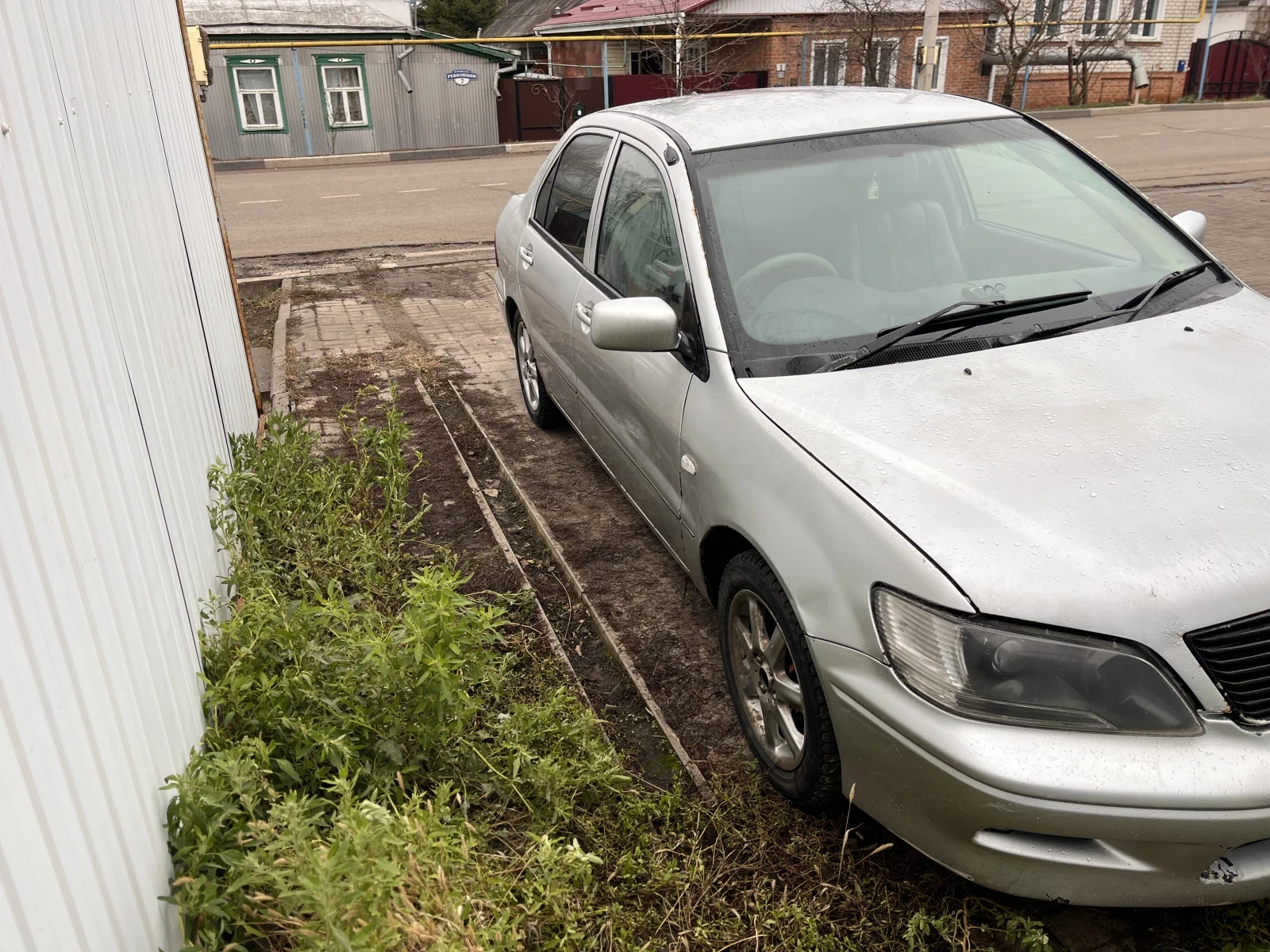Mitsubishi Lancer, 2002г, передний привод, вариатор
