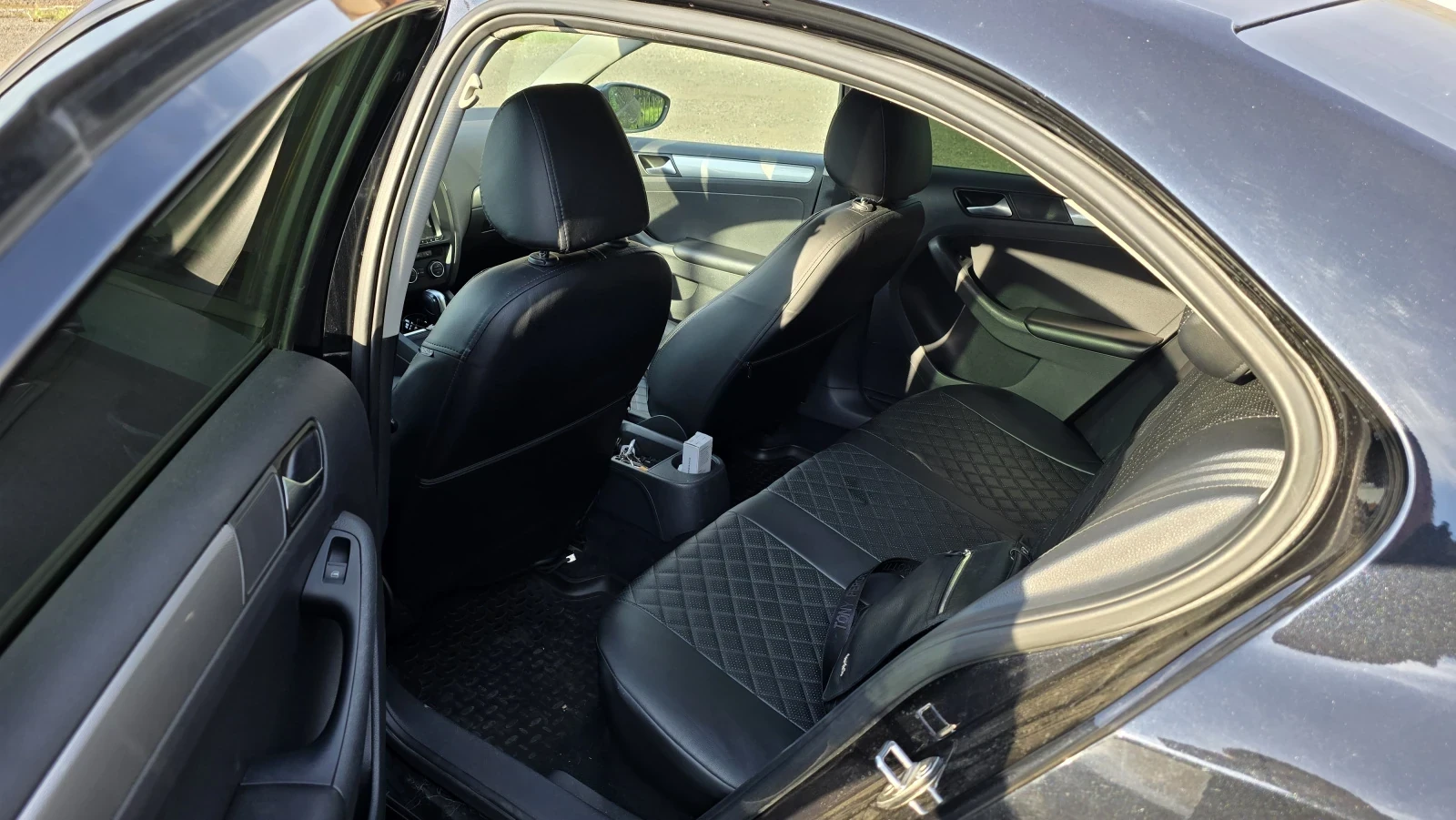 Volkswagen Jetta, 2015г, передний привод, робот