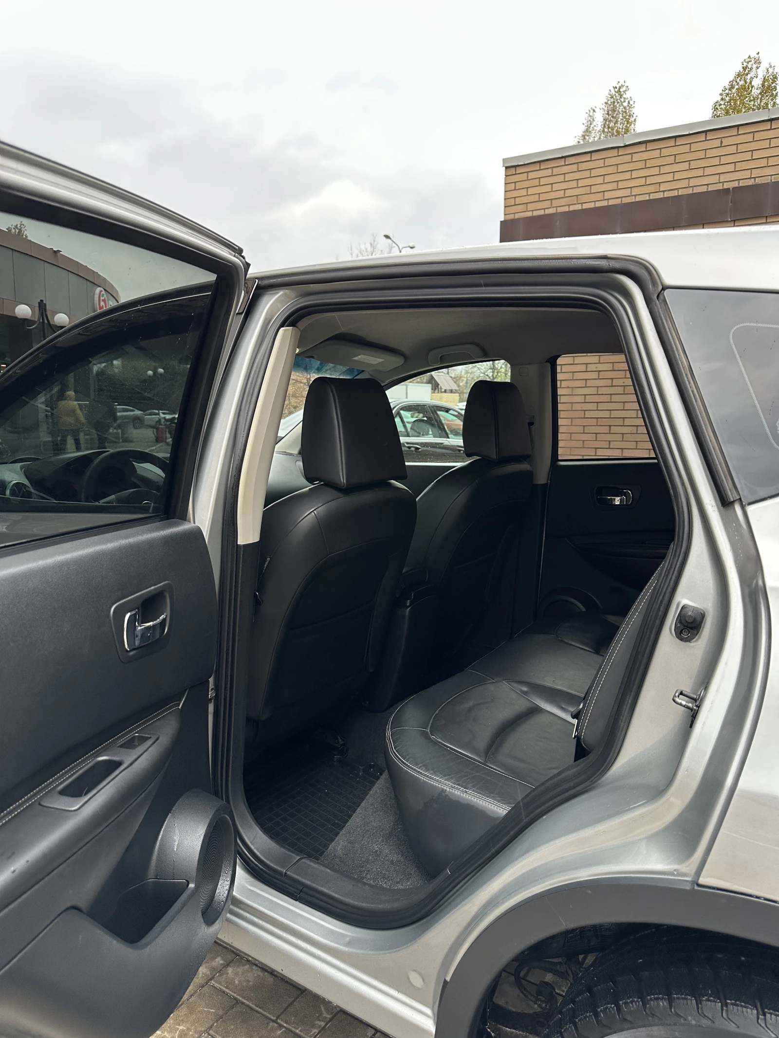 Nissan Qashqai, 2007г, передний привод, вариатор