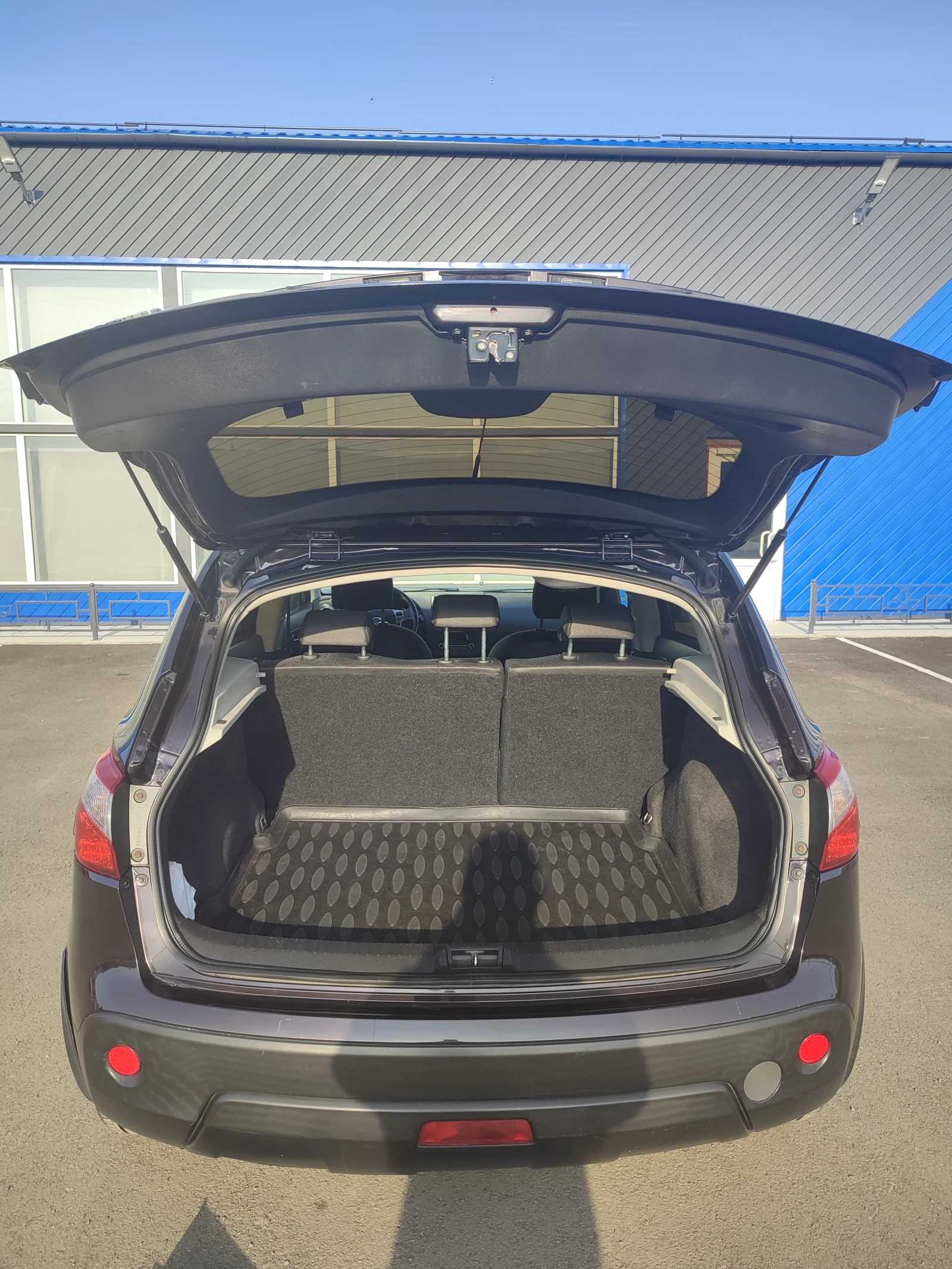 Nissan Qashqai, 2012г, полный привод, вариатор