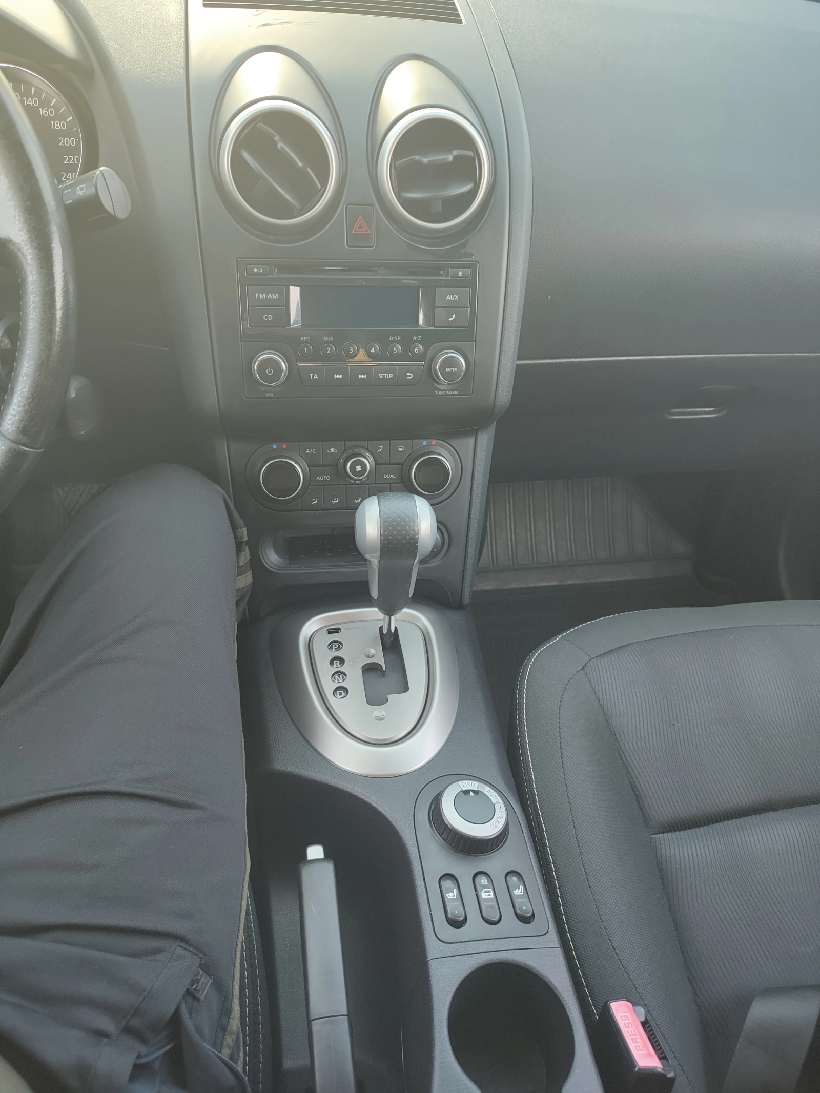 Nissan Qashqai, 2012г, полный привод, вариатор