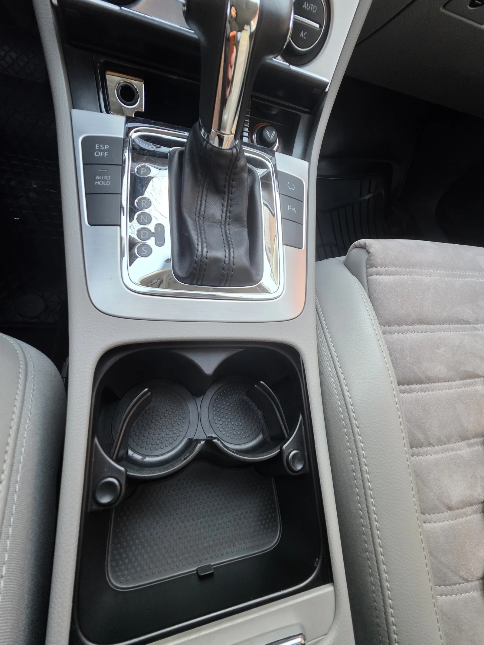 Volkswagen Passat, 2008г, полный привод, робот