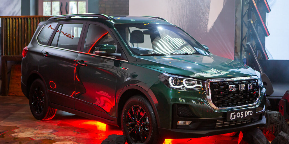 В декабре бренд SWM поднял цены на две высокие комплектации семиместного кроссовера SWM G05 Pro.
