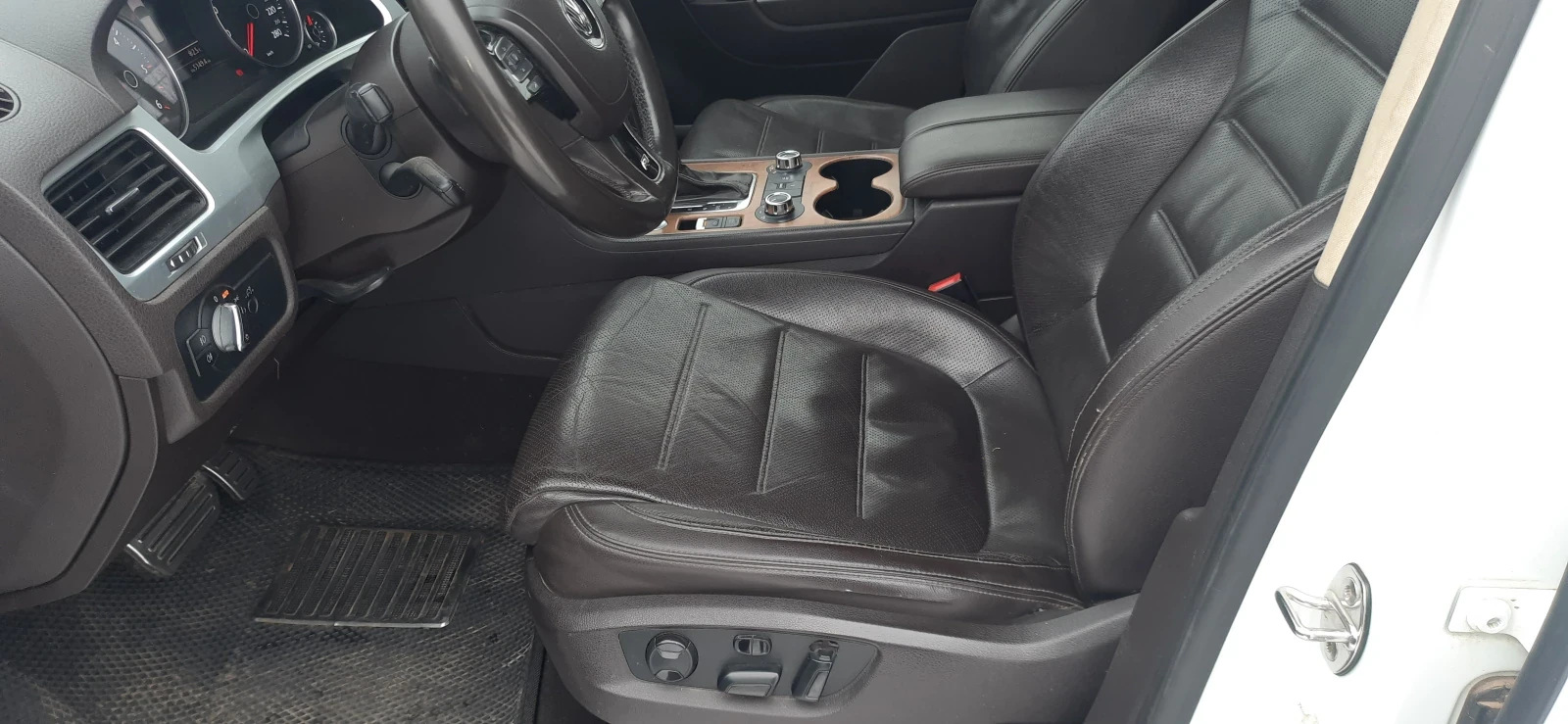 Volkswagen Touareg, 2014г, полный привод, автомат