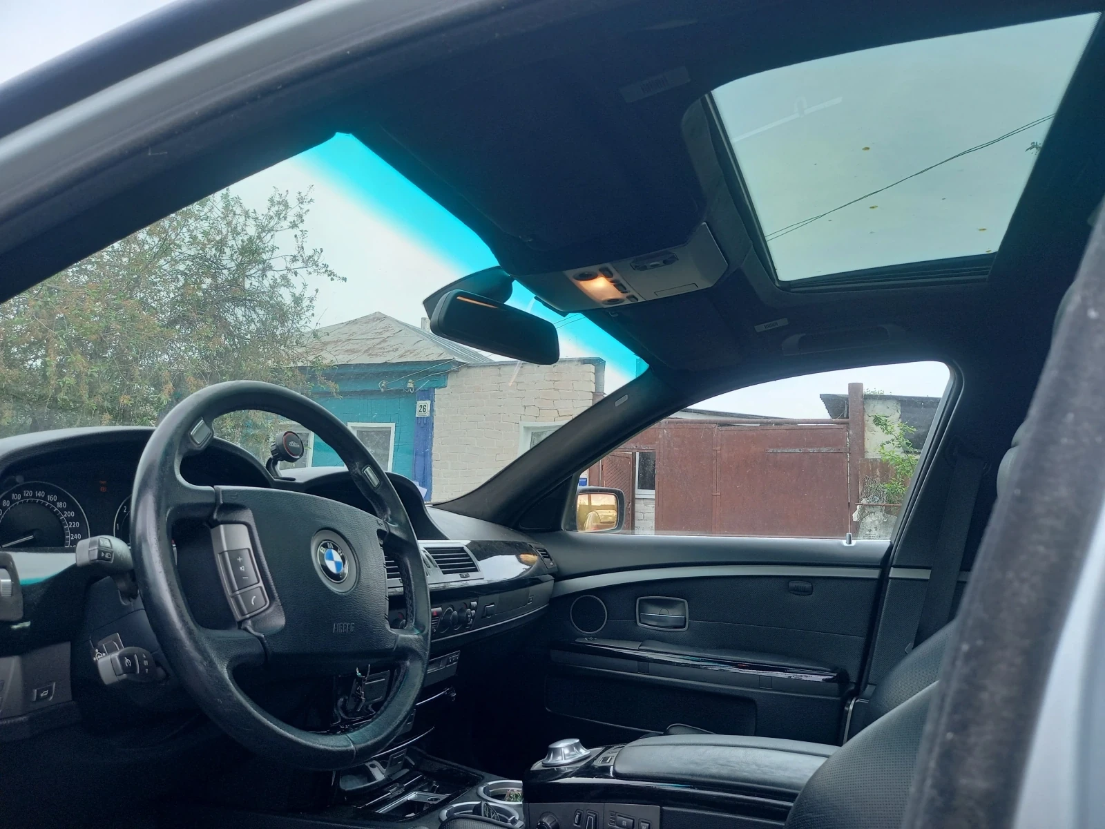 BMW 7 серии, 2004г, задний привод, автомат