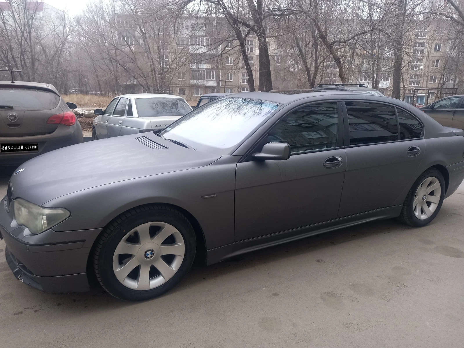 BMW 7 серии, 2004г, задний привод, автомат