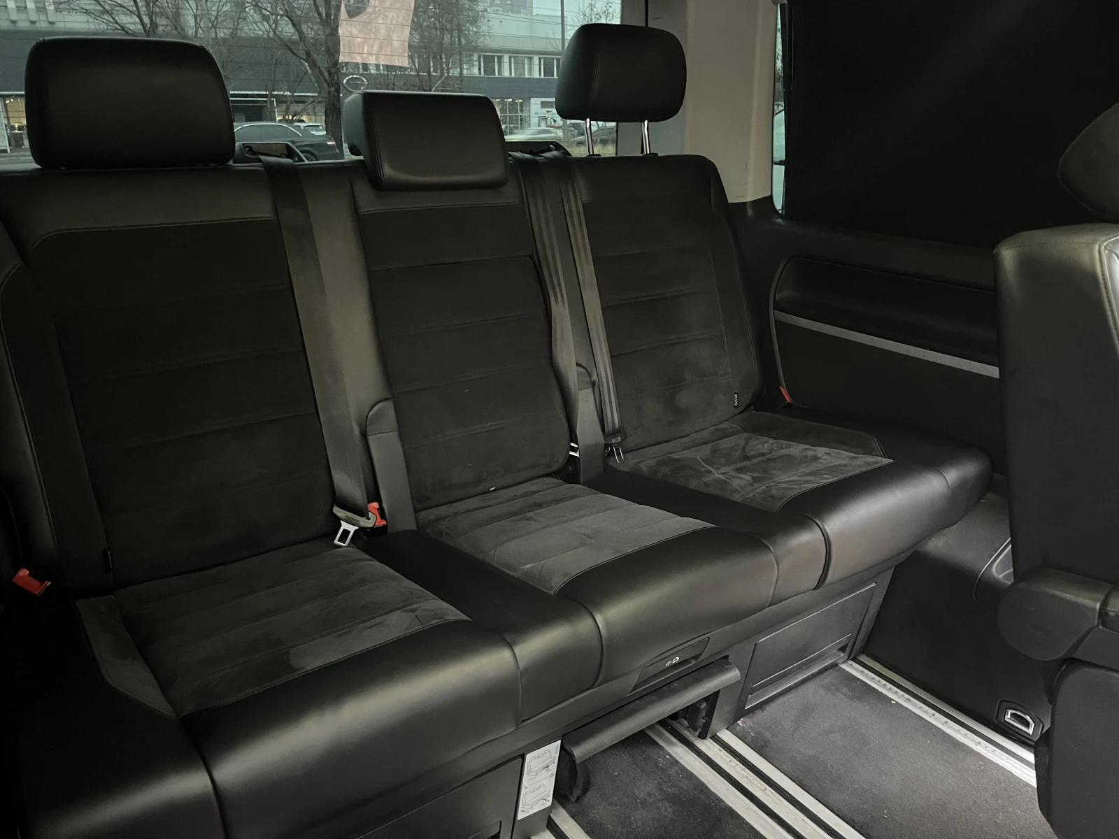 Volkswagen Multivan, 2016г, полный привод, робот