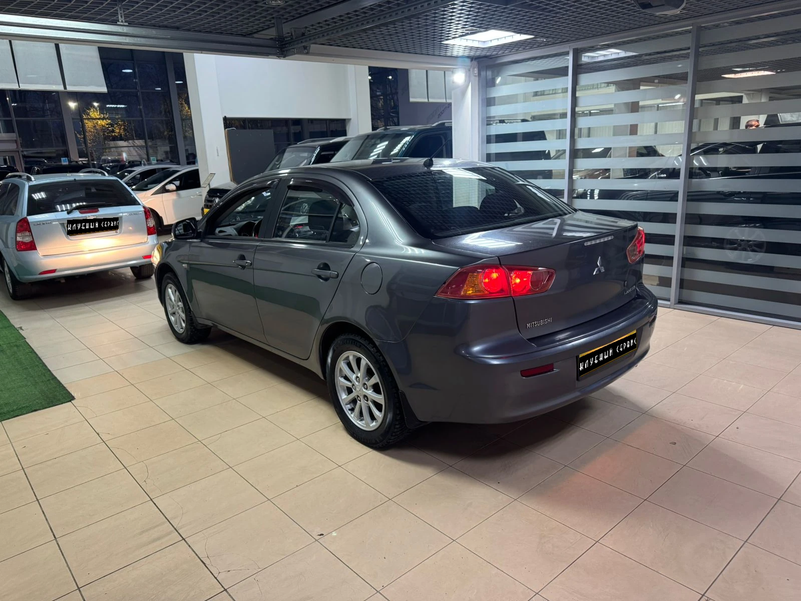 Mitsubishi Lancer, 2009г, передний привод, автомат