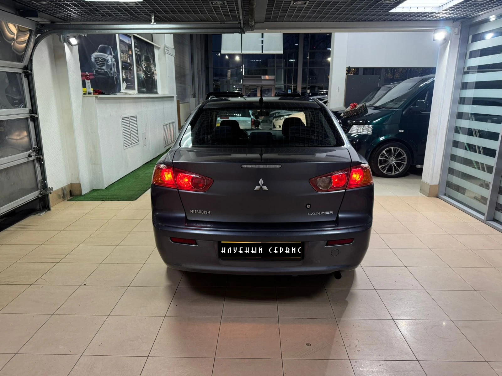 Mitsubishi Lancer, 2009г, передний привод, автомат