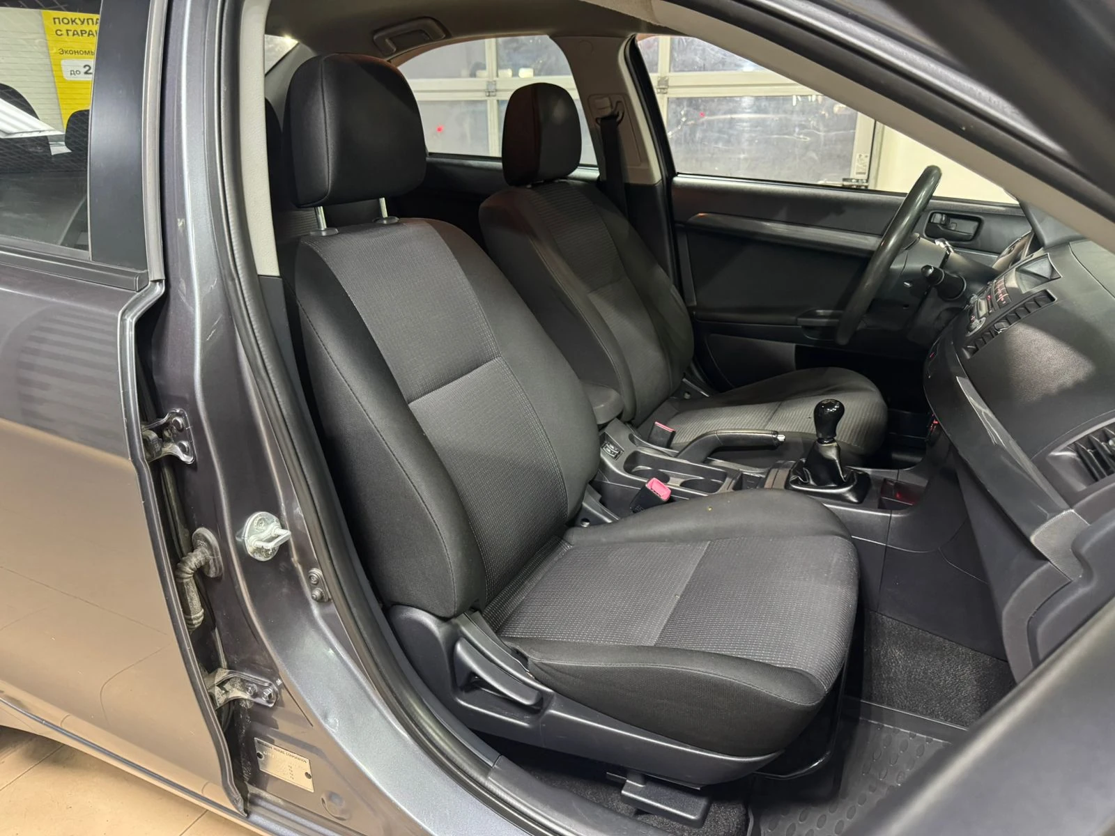 Mitsubishi Lancer, 2009г, передний привод, автомат