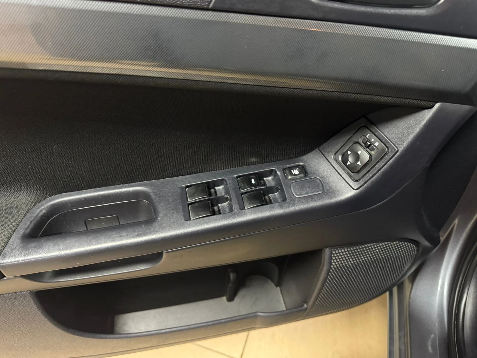 Mitsubishi Lancer, 2009г, передний привод, автомат