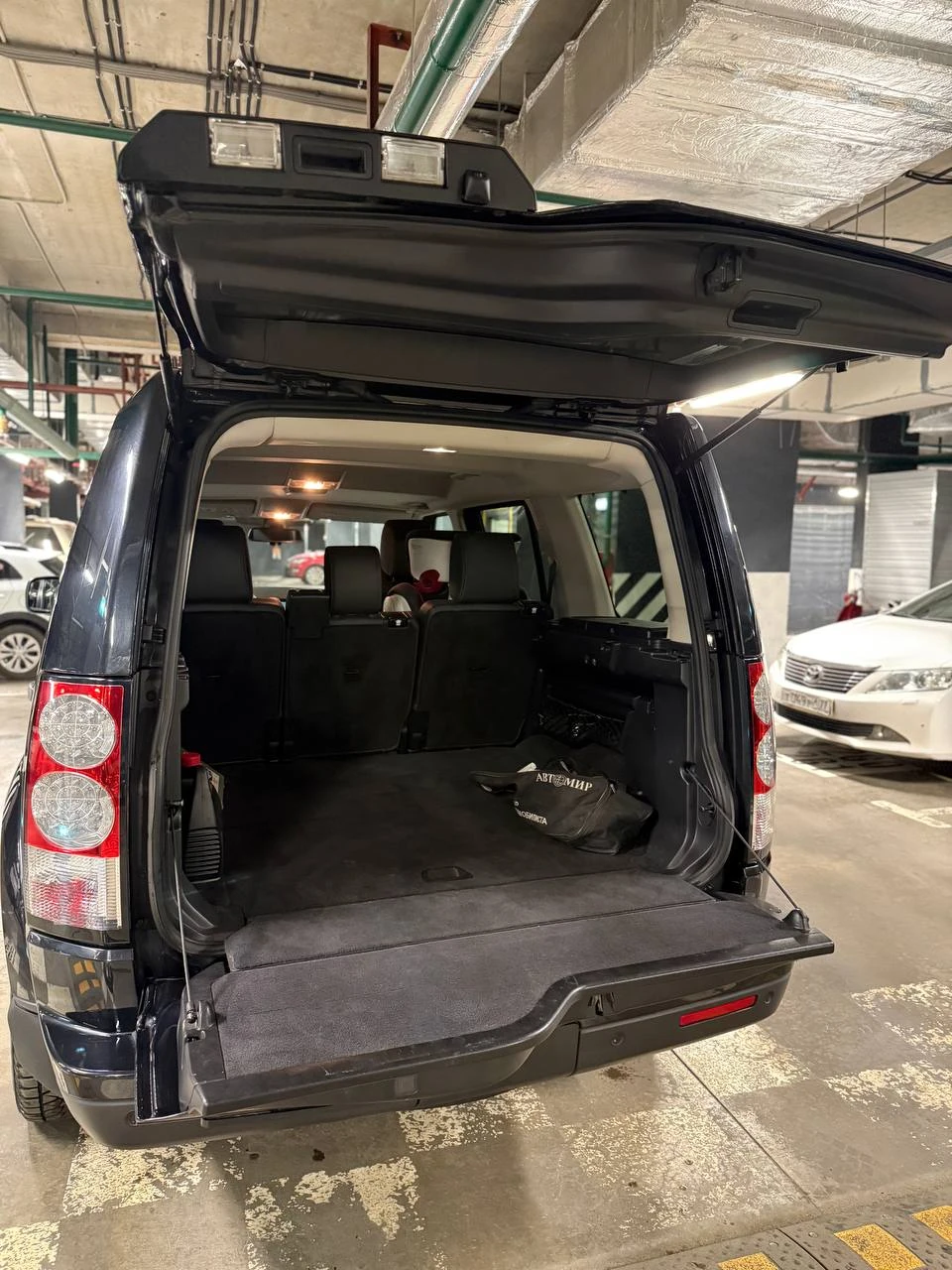 Land Rover Discovery, 2011г, полный привод, автомат