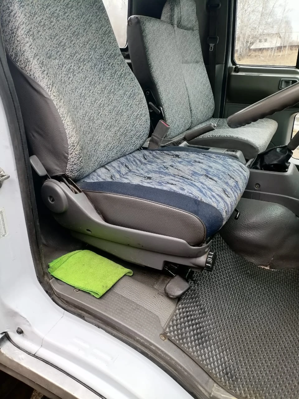 Hino Series 300, 1990г