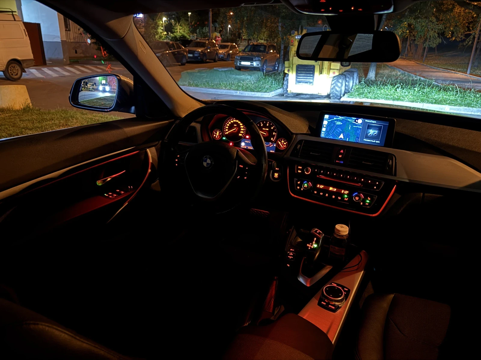 BMW 3 серии, 2016г, задний привод, автомат