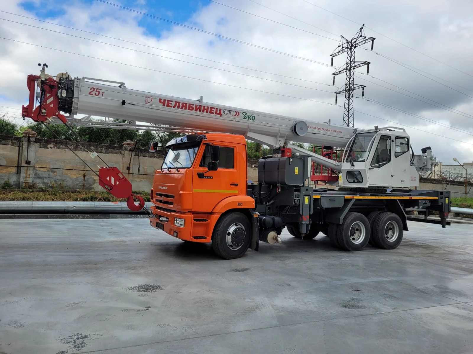 Челябинец КС 55732, 2025г