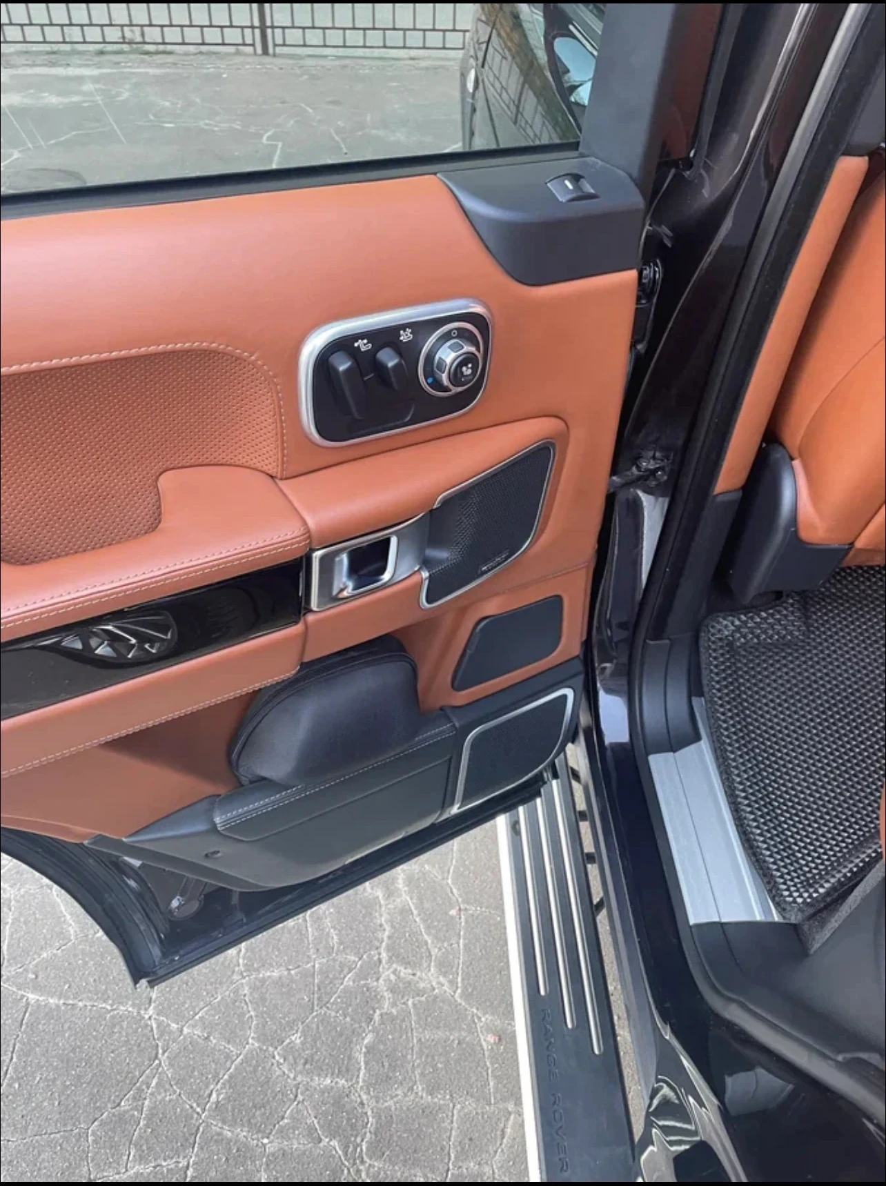 Land Rover Range Rover, 2011г, полный привод, автомат