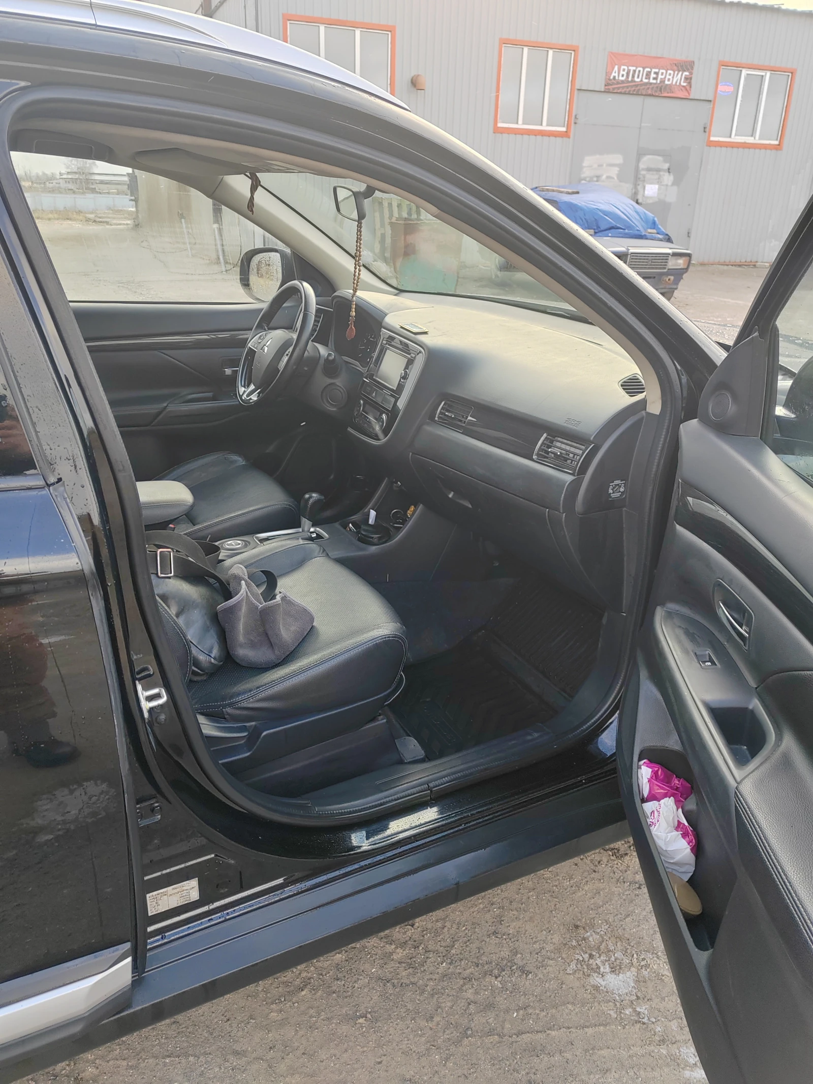 Mitsubishi Outlander, 2016г, полный привод, вариатор