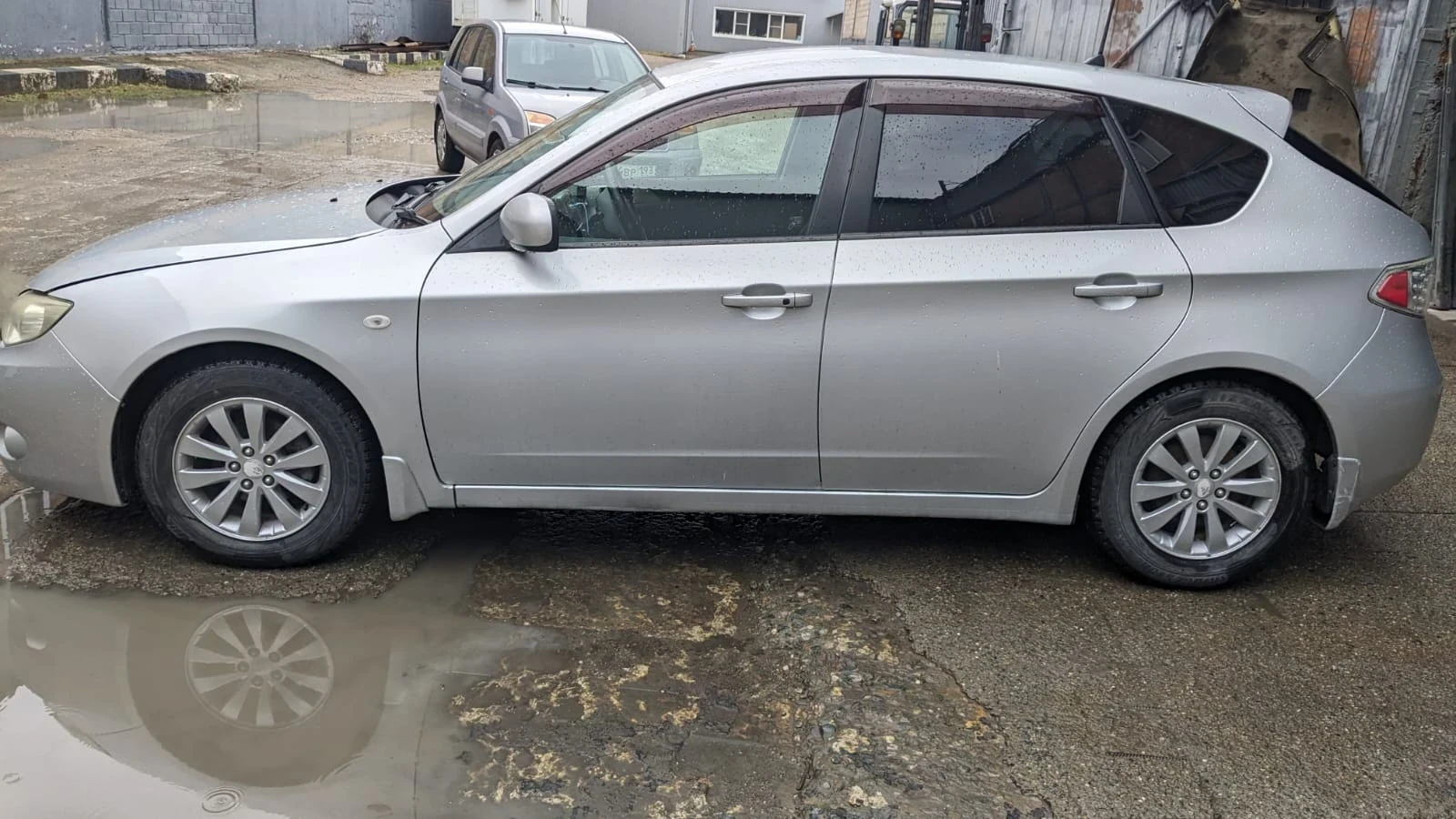 Subaru Impreza, 2009г, передний привод, автомат