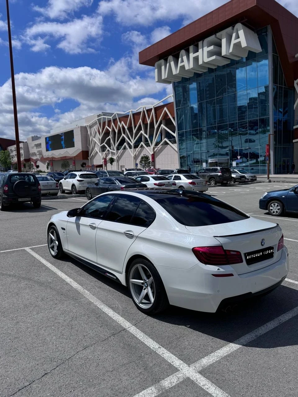 BMW 5 серии, 2014г, задний привод, автомат