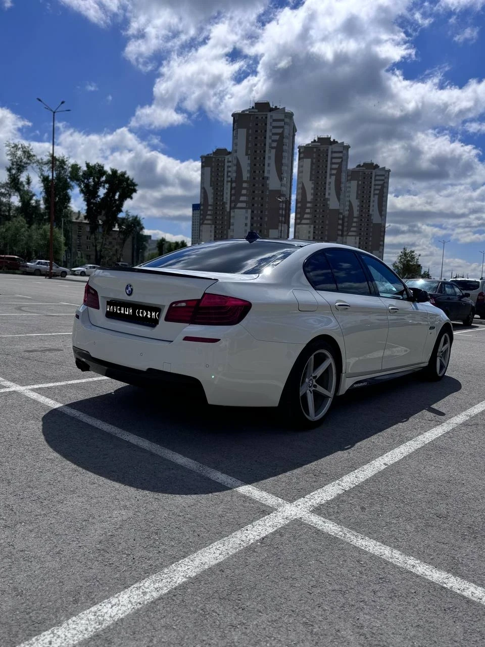 BMW 5 серии, 2014г, задний привод, автомат