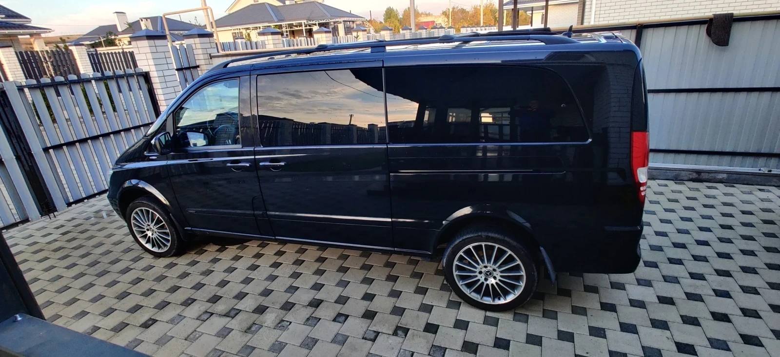 Mercedes-Benz Viano, 2011г, полный привод, автомат