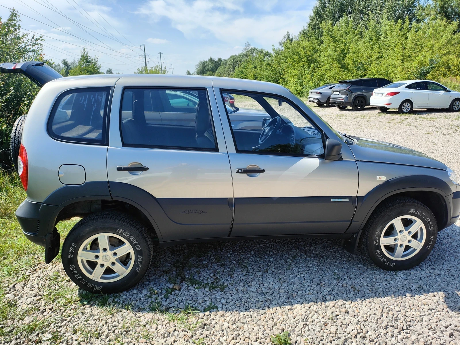 Chevrolet Niva, 2014г, полный привод, механика