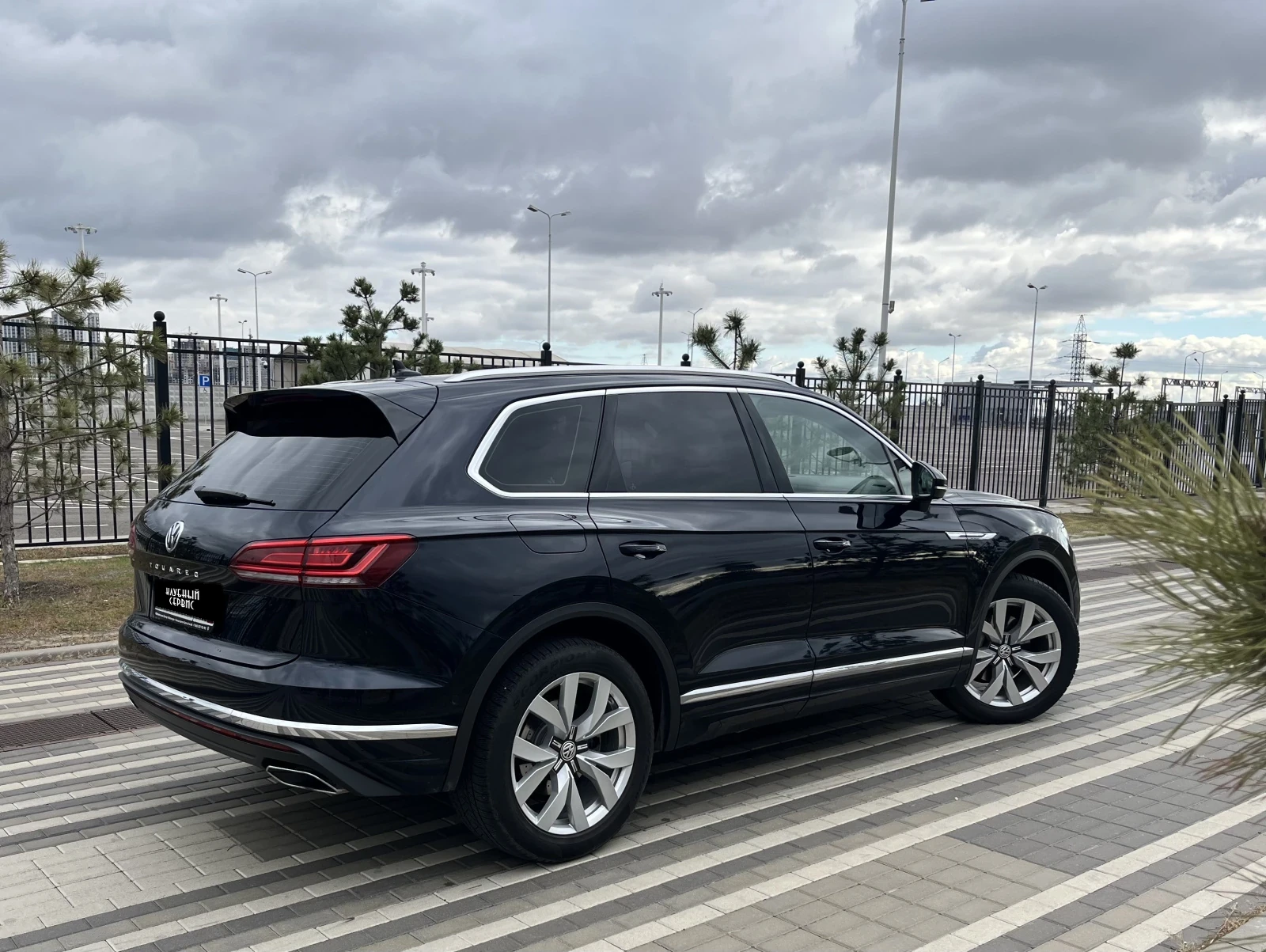 Volkswagen Touareg, 2020г, полный привод, автомат