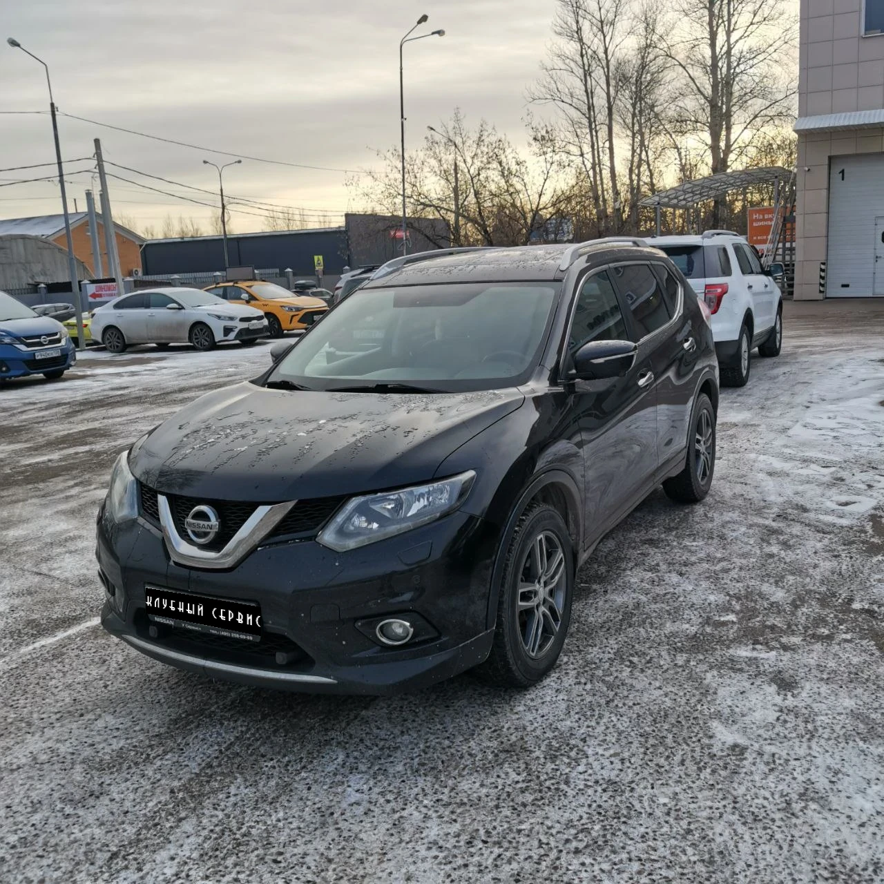Nissan X-Trail, 2015г, полный привод, вариатор