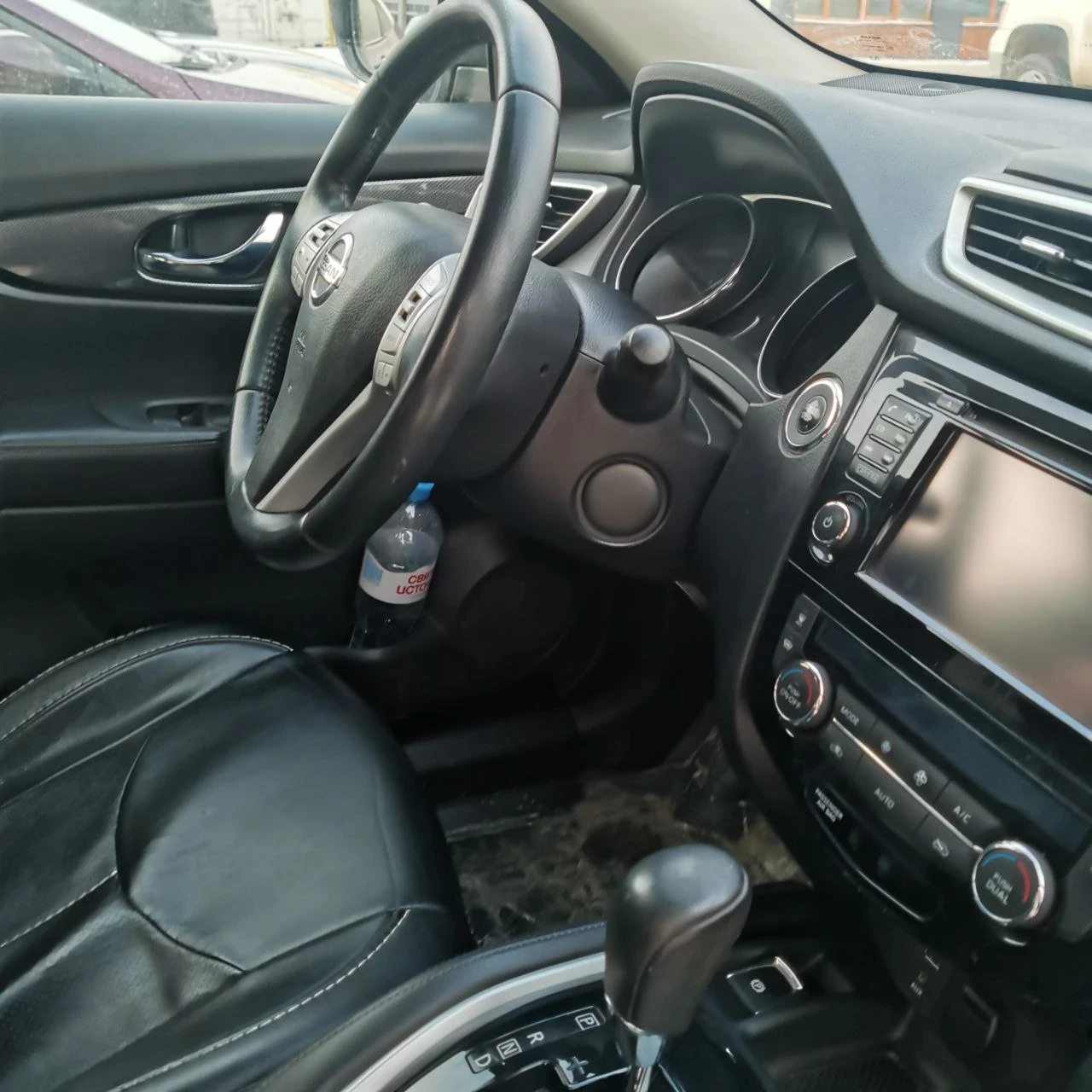 Nissan X-Trail, 2015г, полный привод, вариатор