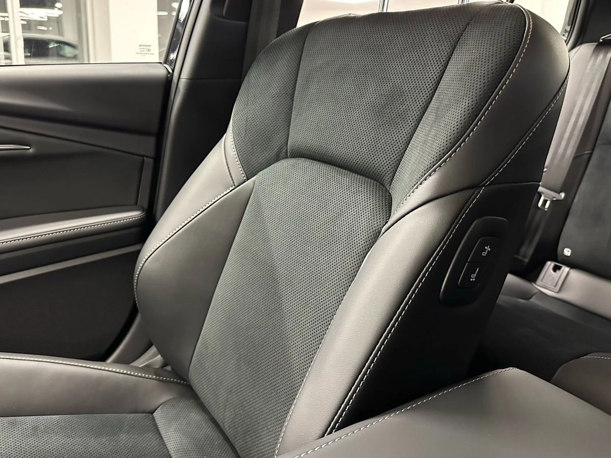 Toyota Camry, 2025г, передний привод, вариатор