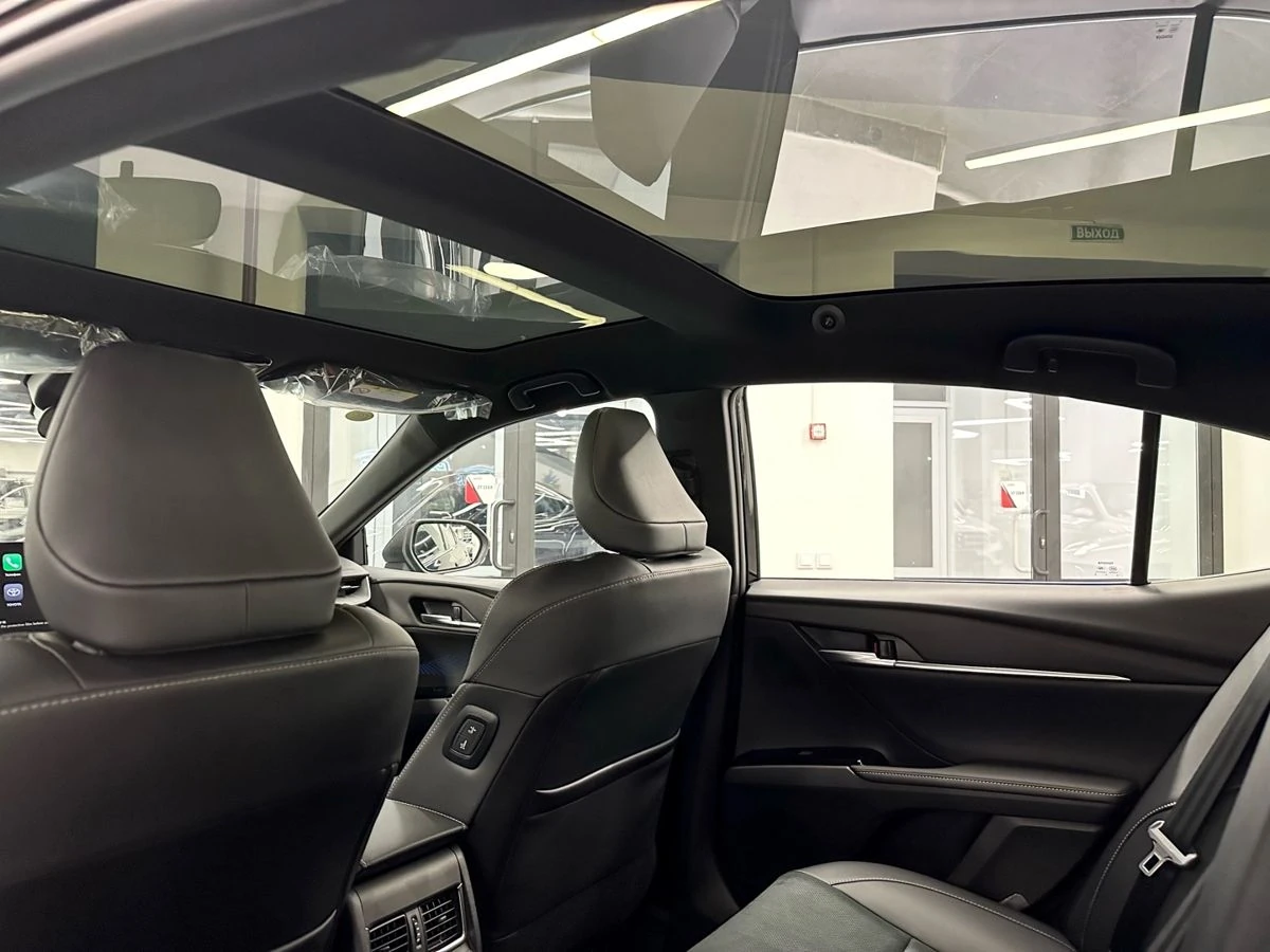 Toyota Camry, 2025г, передний привод, вариатор