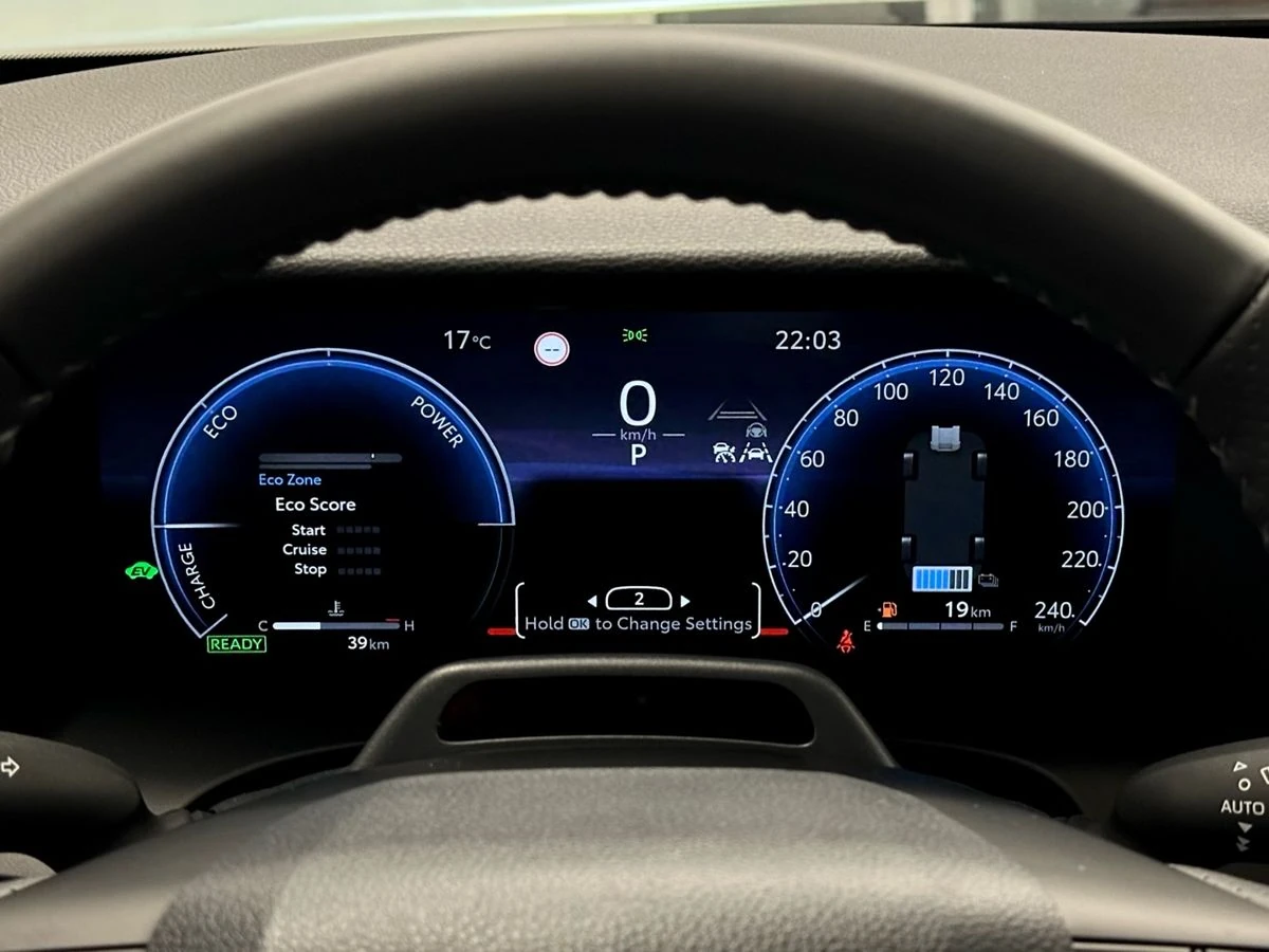 Toyota Camry, 2025г, передний привод, вариатор