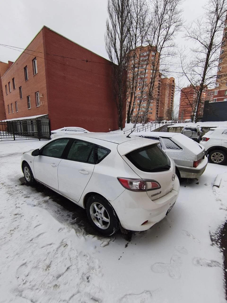 Mazda 3, 2011г, передний привод, автомат