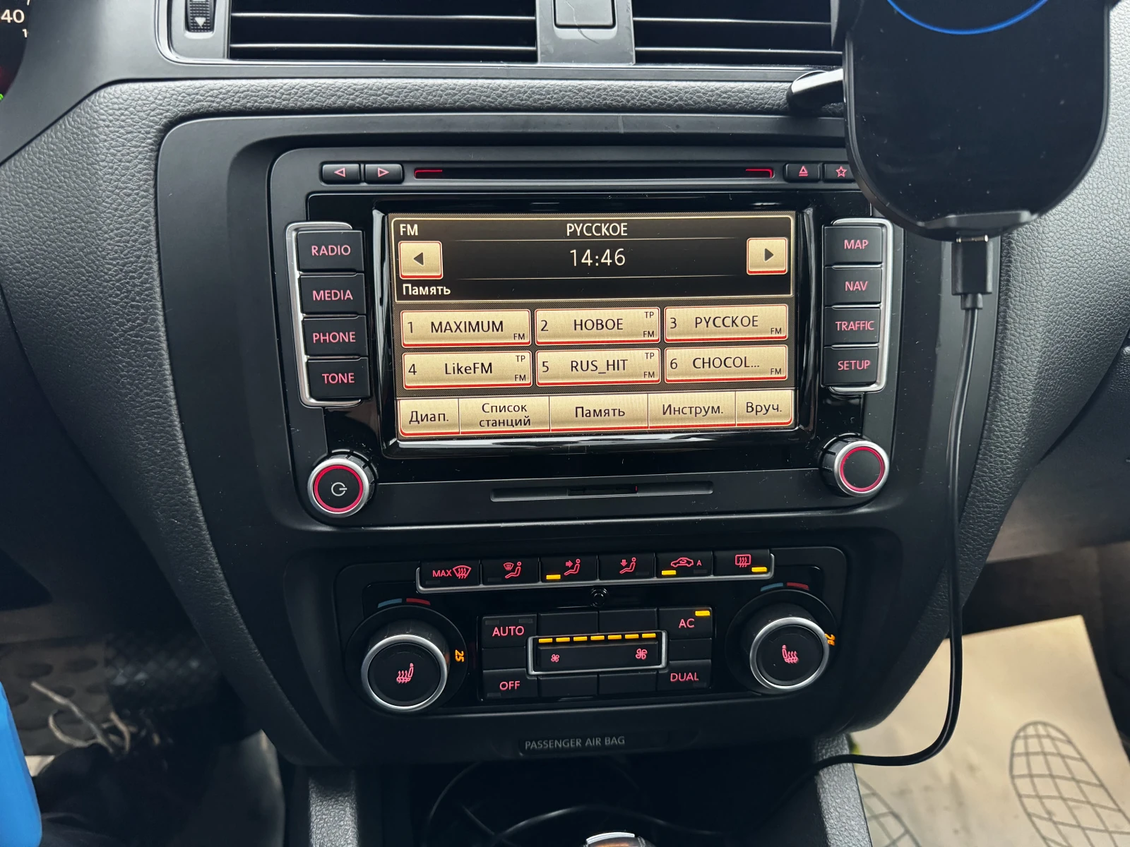 Volkswagen Jetta, 2012г, передний привод, робот