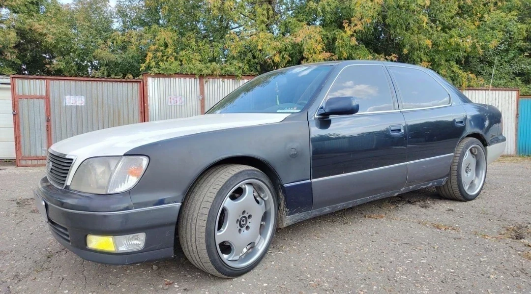 Lexus LS, 1994г, задний привод, автомат