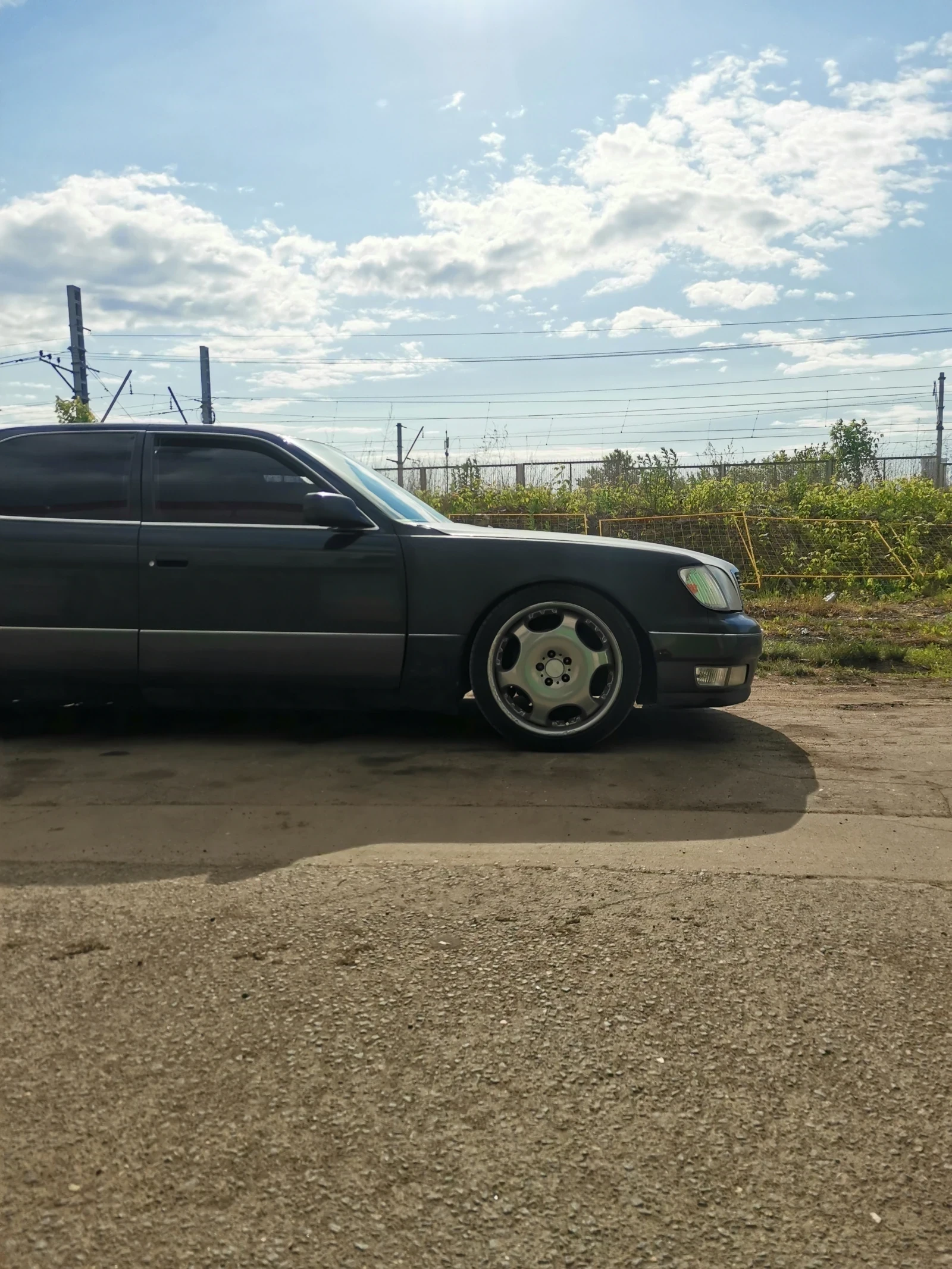 Lexus LS, 1994г, задний привод, автомат