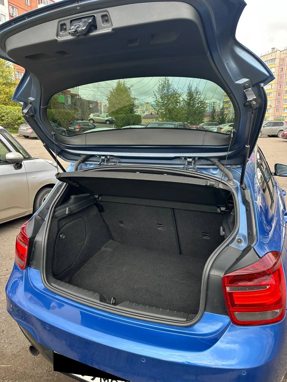 BMW 1 серии, 2012г, задний привод, автомат